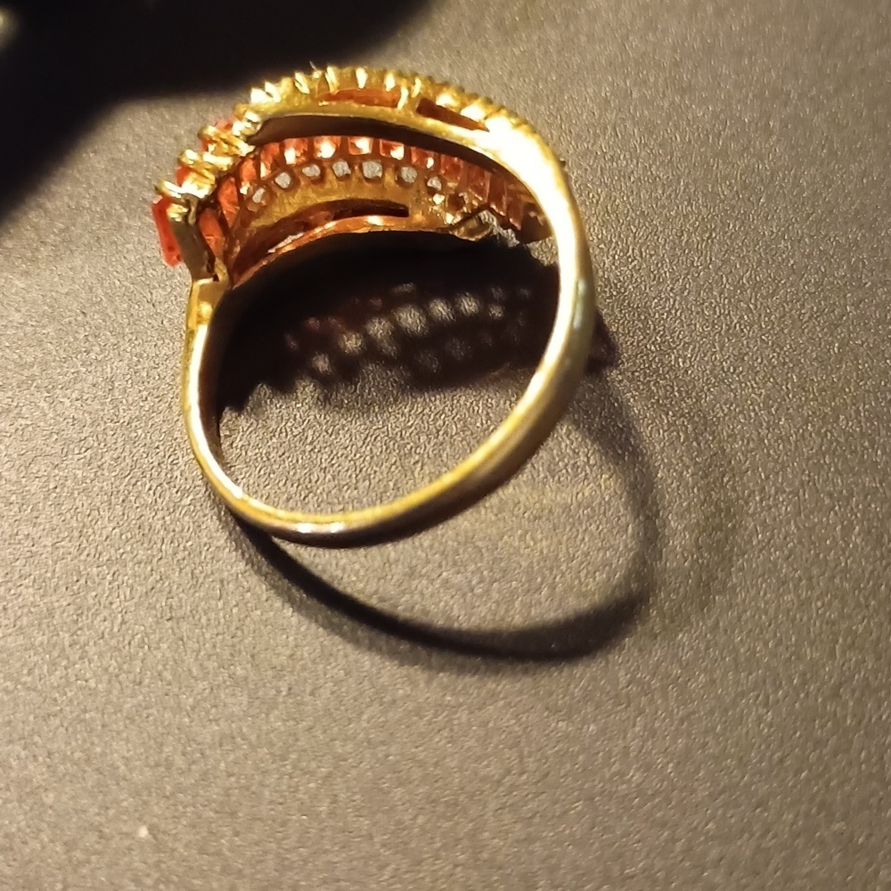 Pink and clear baguette ring - Picture 6 of 8